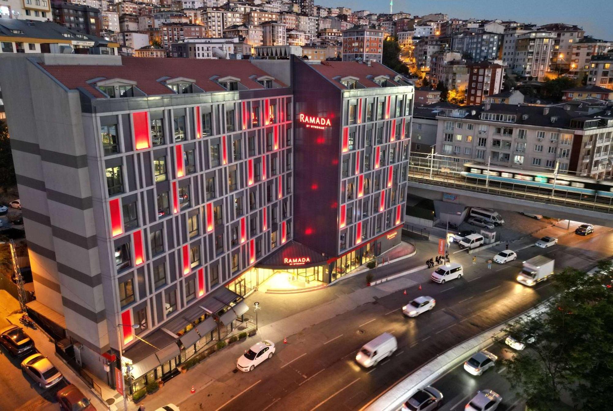 Ramada By Wyndham Istanbul Alibeykoy Hotel Exterior photo